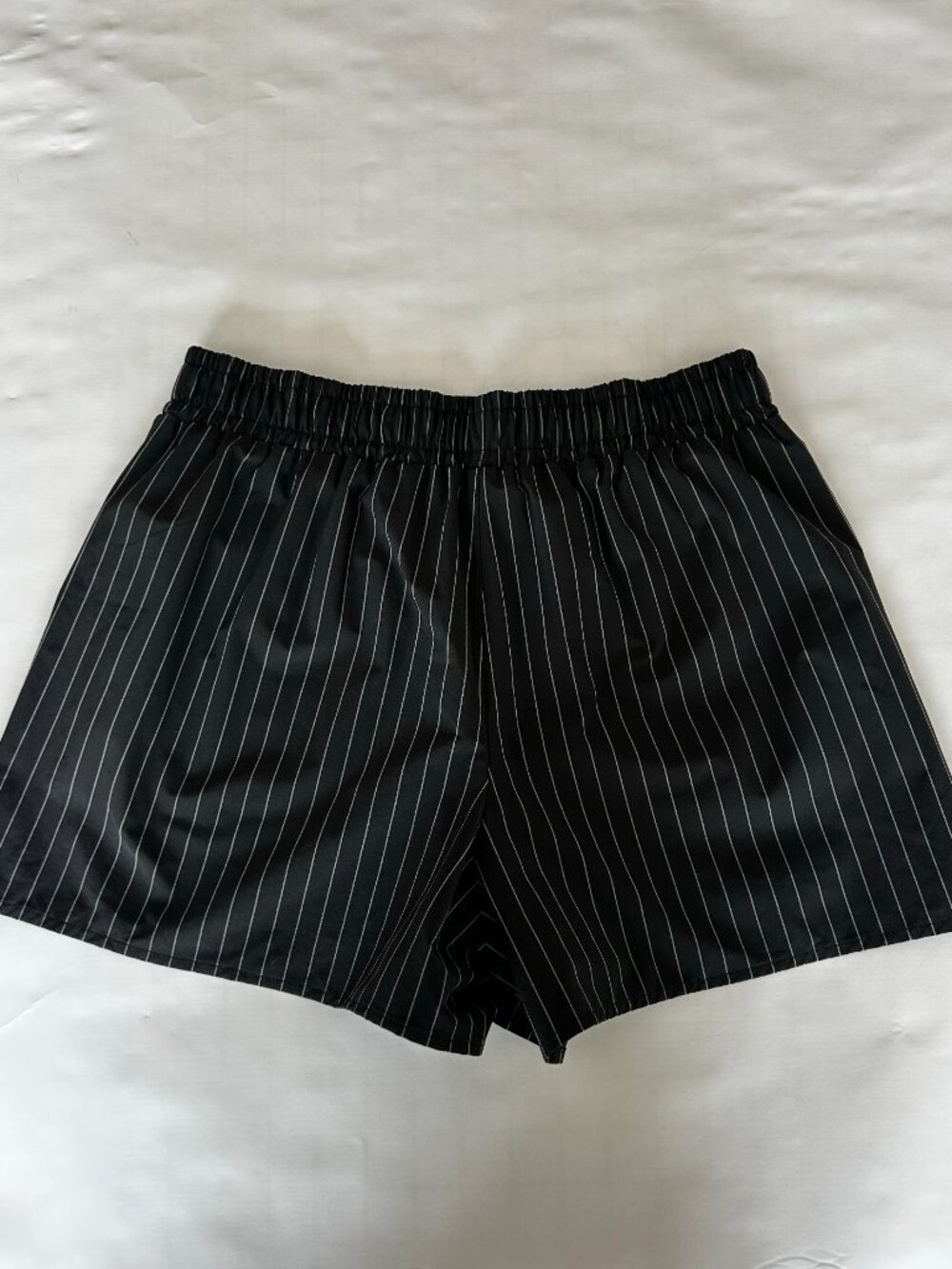 ALO Pinstripe Boxer Short + Button Down Long Sleeve Set - Like New - Size: Small - Picture 10 of 10